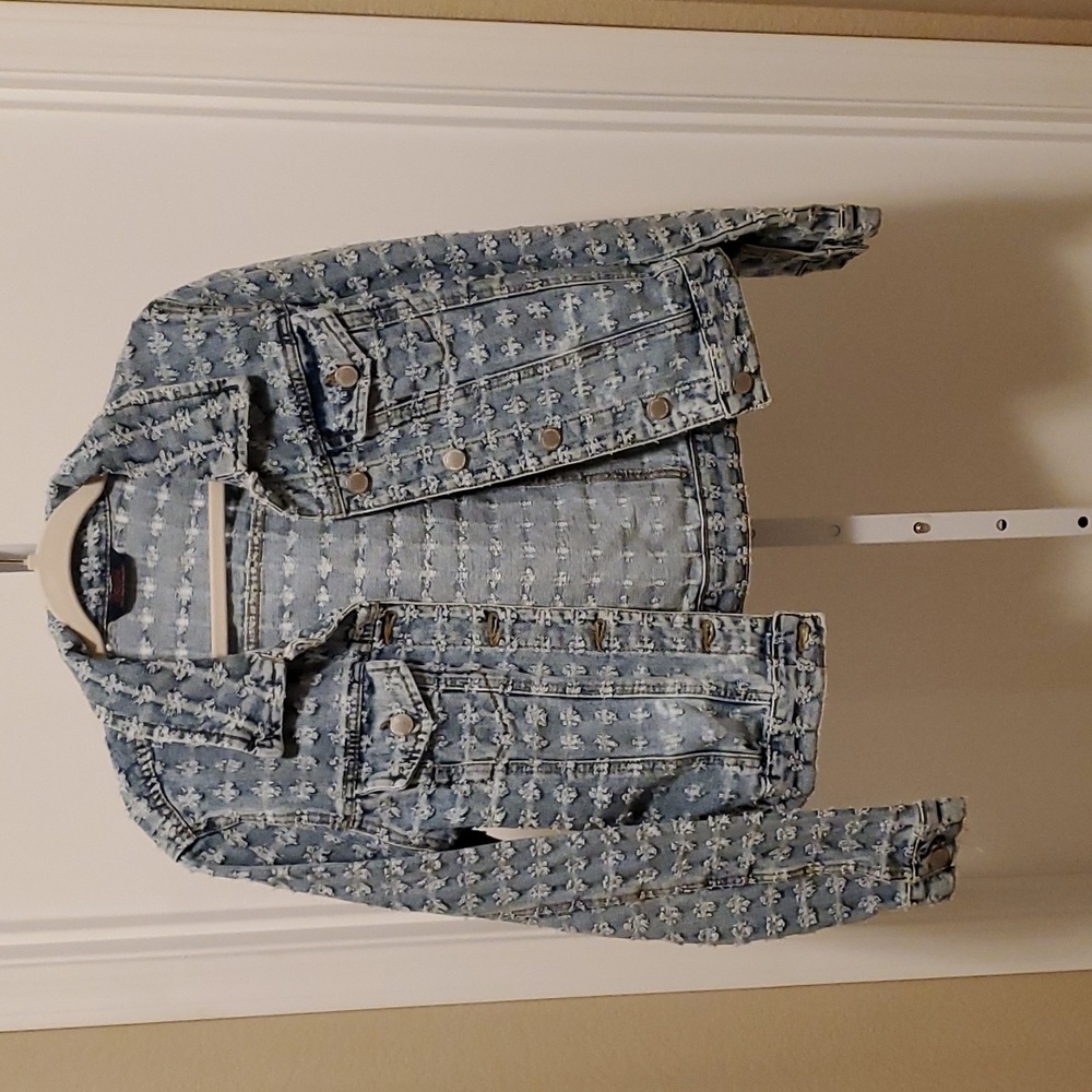 Excuse distressed denim jacket